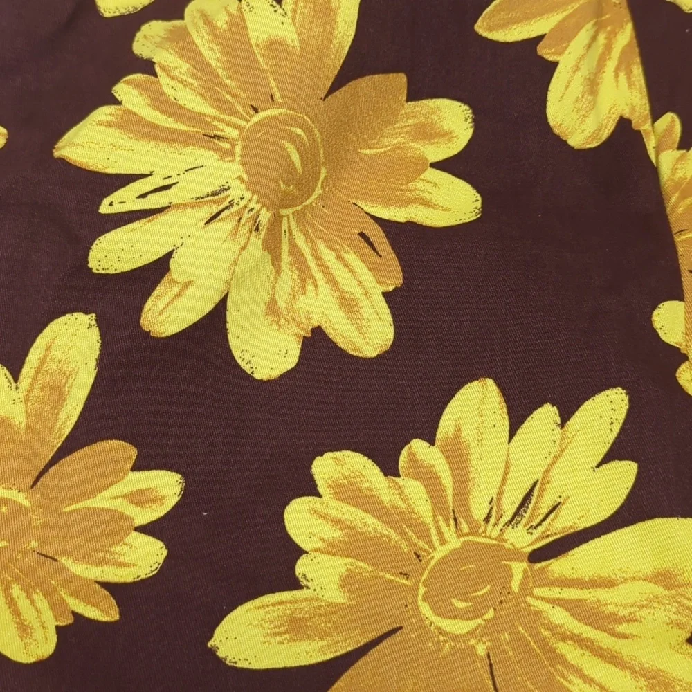 NWOT Chocolate Brown Mini Skirt Mod Flower Power Daisies